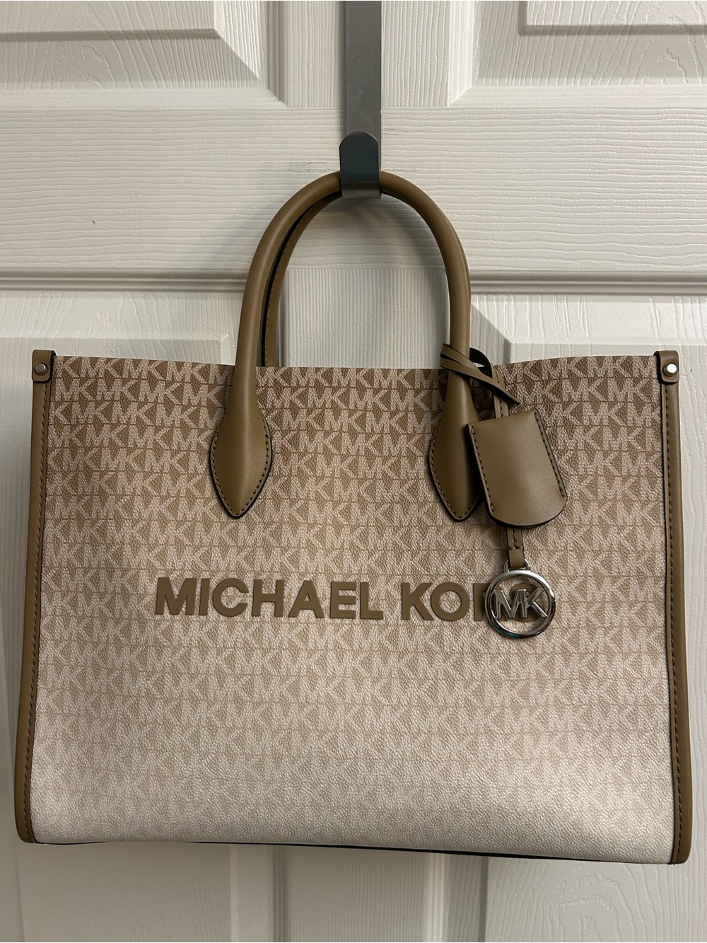 Michael Kors Logo Tote in Beige and Tan Hombre